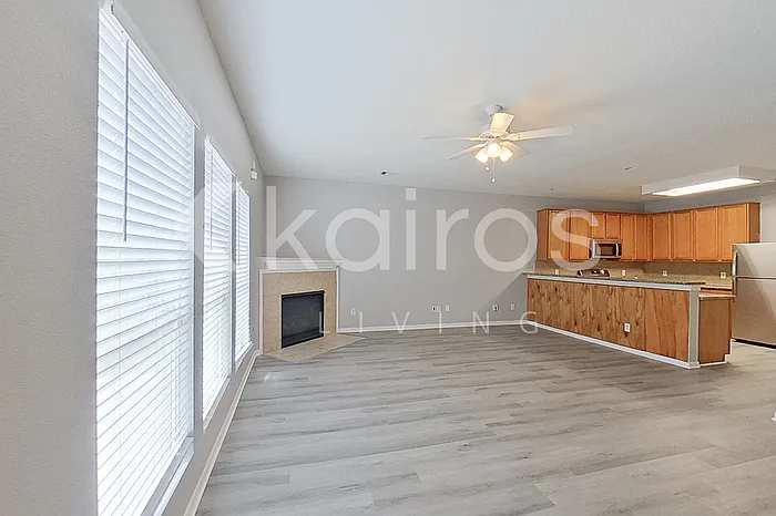 19623 Gentle Creek Way — Photo 4