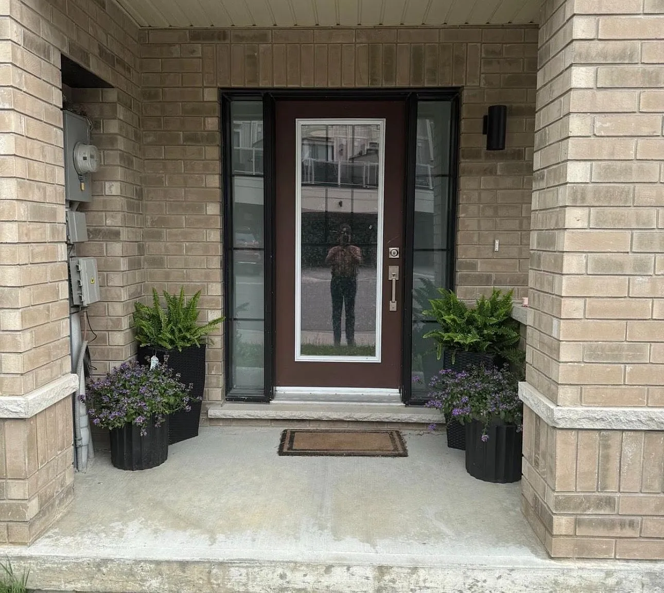 3 bed, $2,700 — Photo 2
