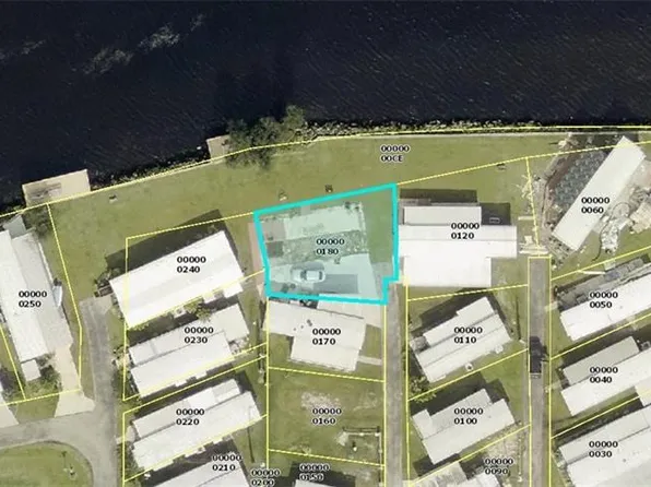 2012 S Olga DR, FORT MYERS, FL 33905