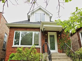 2948 N Washtenaw Ave, Chicago, IL 60618