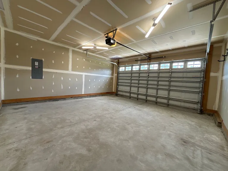 202 Prism Ct — Photo 27