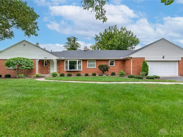 849 Danan Cir, Dayton, OH 45429