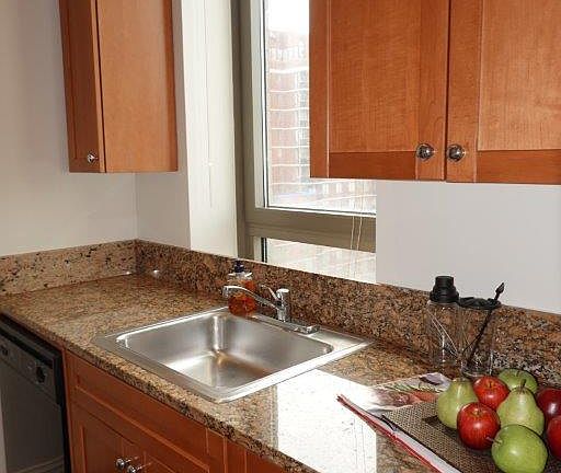 5th image of 1500 Lexington Ave APT 14Q