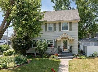 335 Crescent St SE, Cedar Rapids, IA
