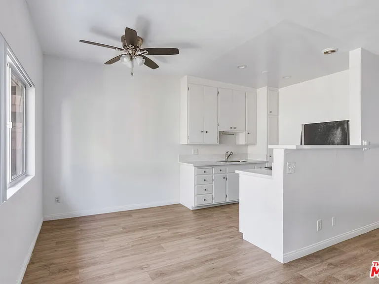11746 Goshen Ave #6 — Photo 6