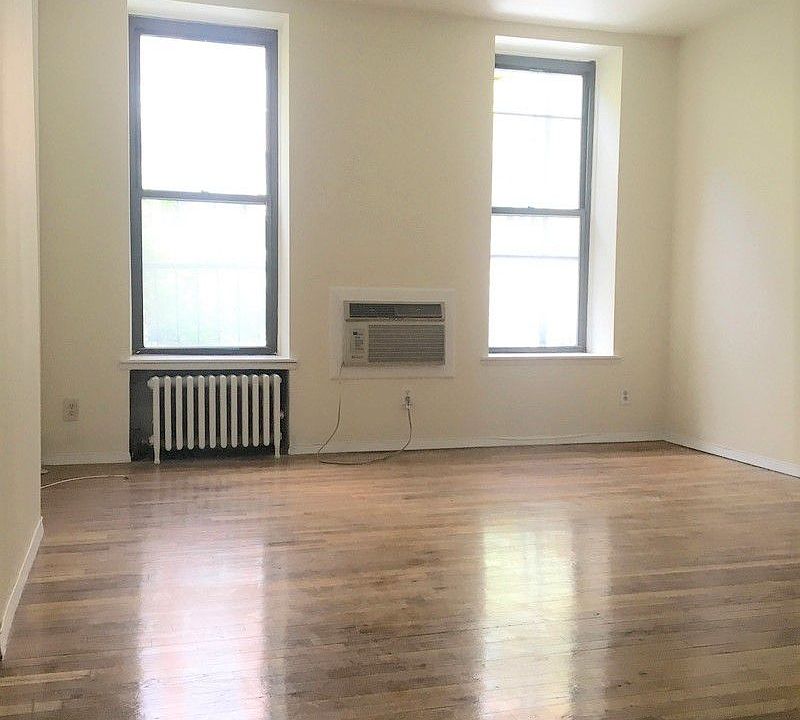 2nd image of 172 E 89th St APT 3A