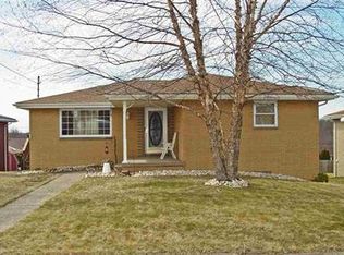 100 Braxton Rd, Weirton, WV 26062