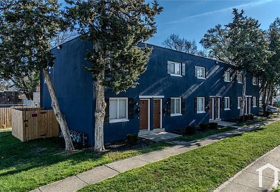 4th image of 835 E Mithoff St #831