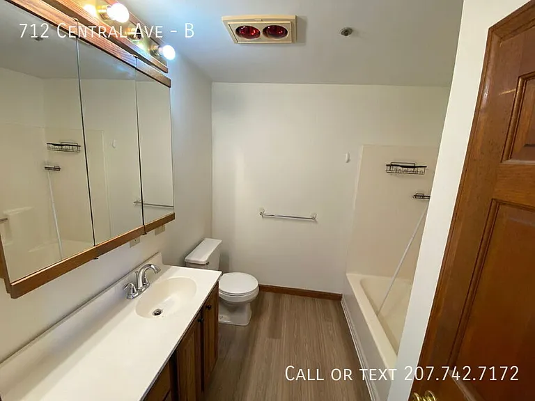 712 Central Ave #B — Photo 22
