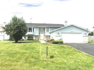 4010 Hill Dr, Zion, IL