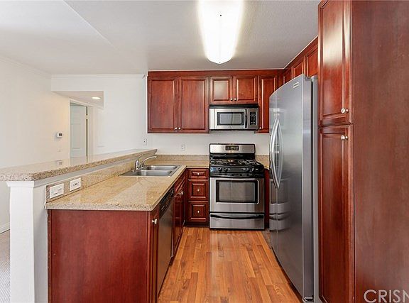 5th image of 5540 Owensmouth Ave APT 222