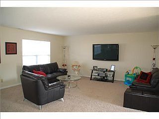 5th image of 7834 Fox Glen Dr