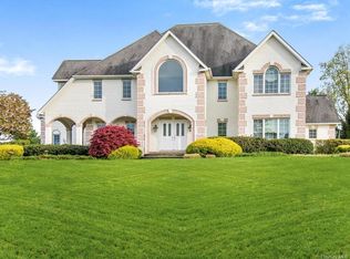 30 Carmel Hts, Wappingers Falls, NY 12590