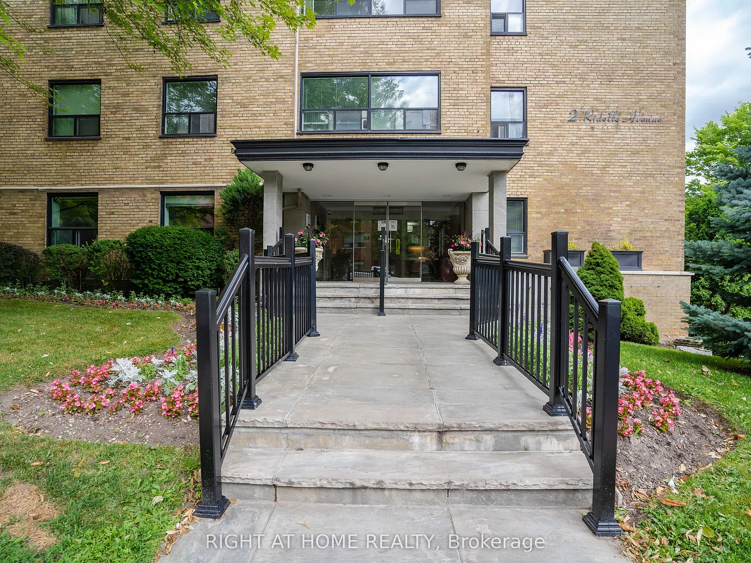 1 bed, $1,850 — Photo 3
