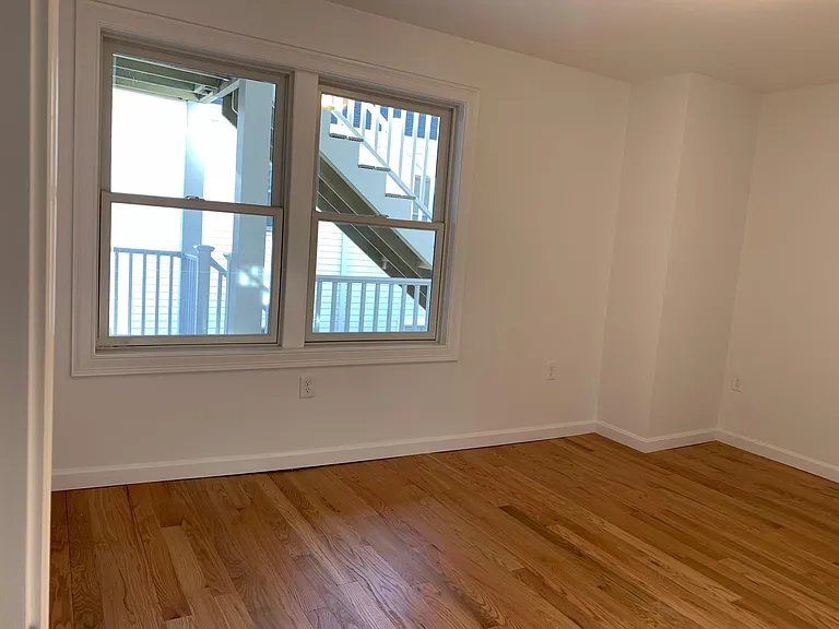 17 Howland St #2 — Photo 12