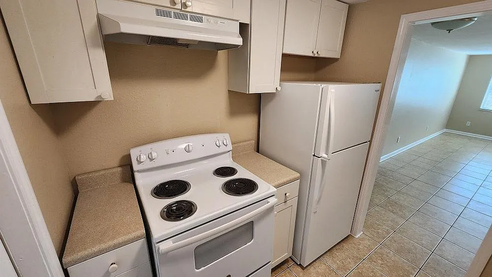 2 bed, 840 sqft, $1,250 — Photo 4