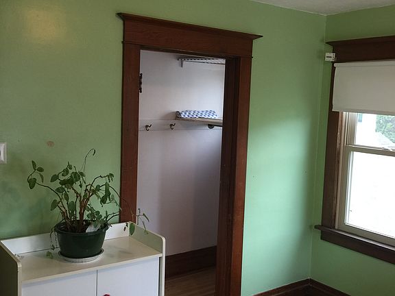 2nd bedroom walk-in closet 