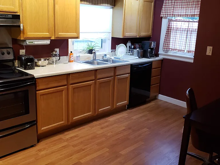 1547 Coventry Rd — Photo 7