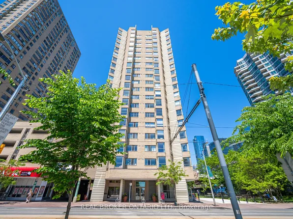 250 Queens Quay W #604, Toronto, ON M5J 2N2