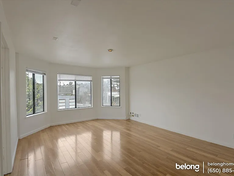 1475 Hawes St #B — Photo 7