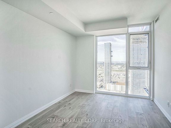 4th image of 7895 Jane St #Lph10