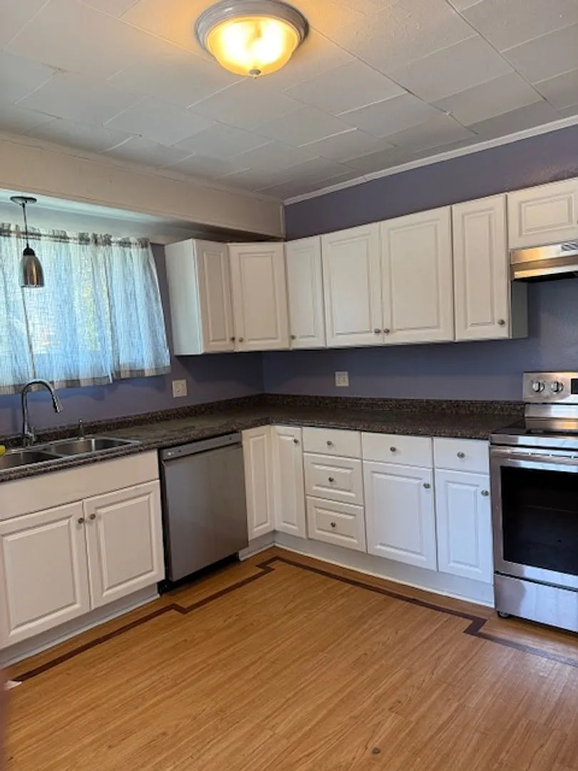 224 Broad St Claremont — Photo 2