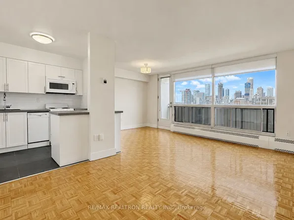 666 Spadina Ave, Toronto, ON
