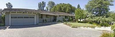 3rd image of 6729 Hampton Dr