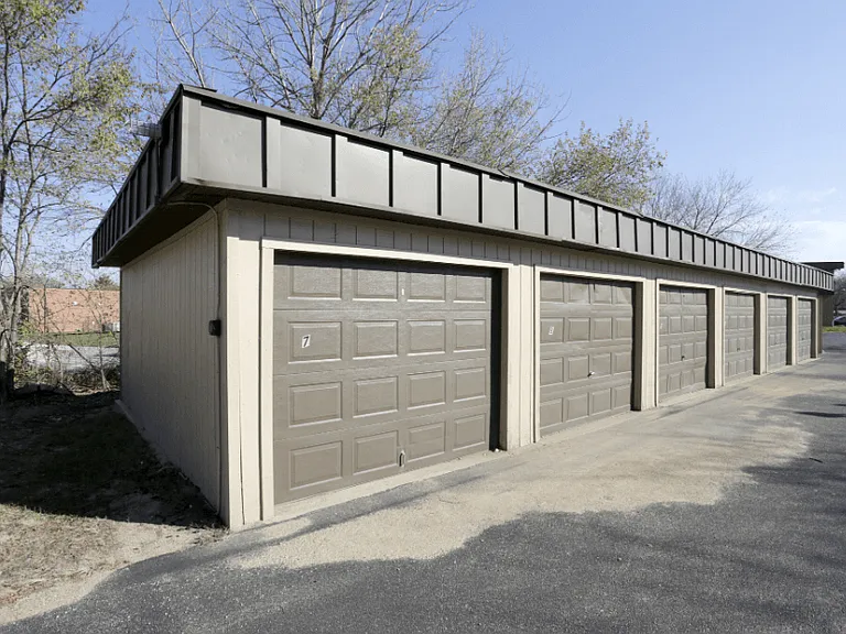 Flats at Dunlap — Photo 17