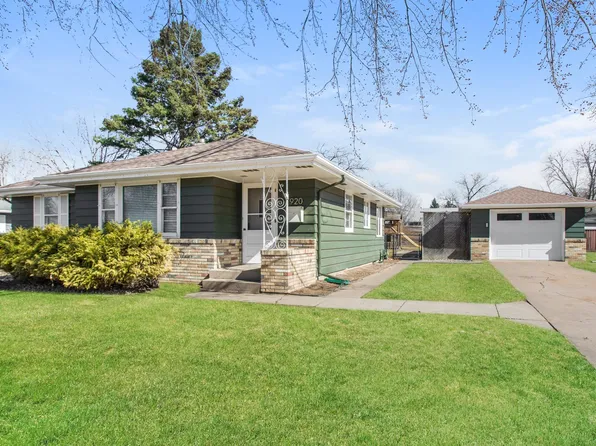 920 Cypress St S, Cambridge, MN 55008