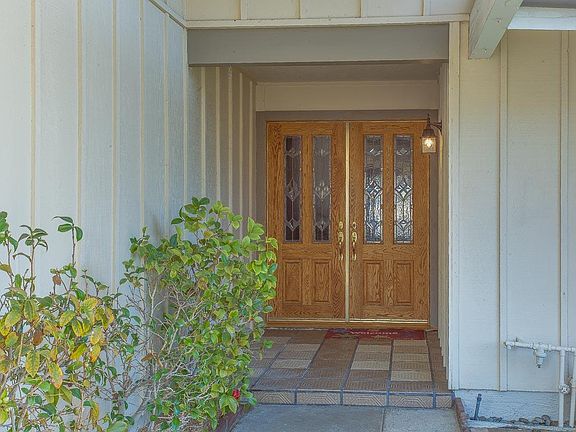 2nd image of 871 Tupelo Wood Ct