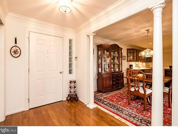 4th image of 319 Paoli Pointe Dr
