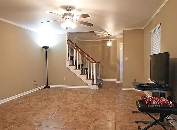 5th image of 5622 Albany Ct