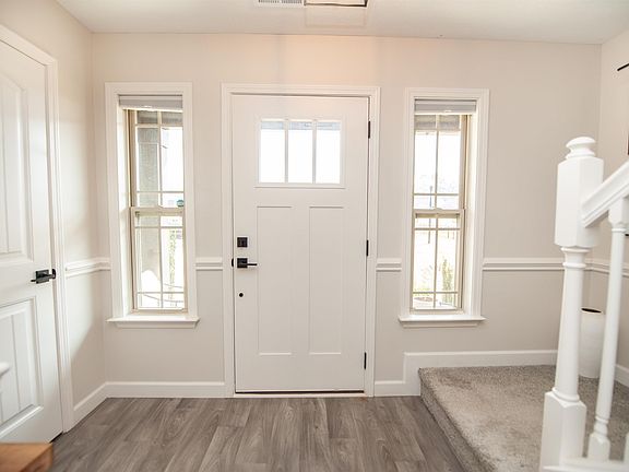 3rd image of 430 Bud Farmer Pl