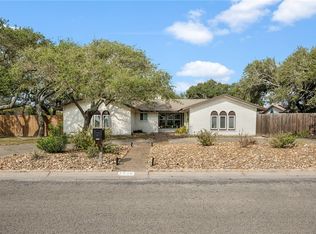 1518 Kenwood Dr, Aransas Pass, TX 78336