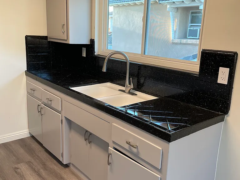509 S Almansor St #B — Photo 2