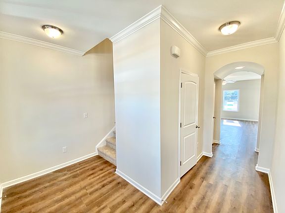 2nd image of 128 Highland Park Ct