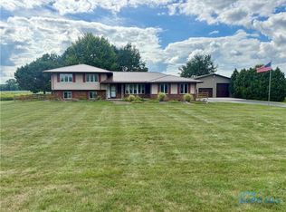 1520 S North Curtice Rd, Oregon, OH 43616