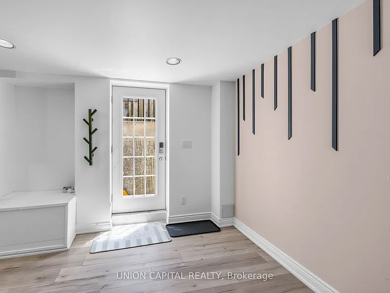 274 Harrowsmith Dr #BASEMENT — Photo 3