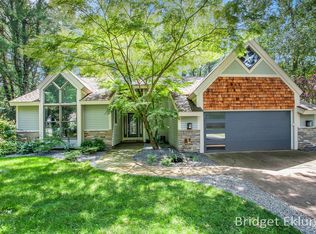 16240 Baird Dr, Spring Lake, MI 49456