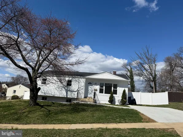 9110 Kinzer St, Lanham, MD 20706