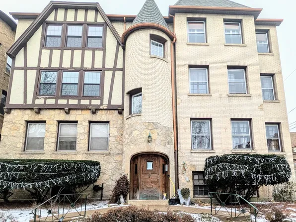 7454 N Hoyne Ave APT 2N, Chicago, IL 60645