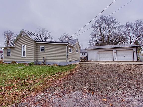 5th image of 63 Woodland Ave