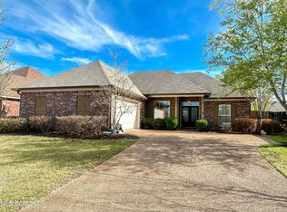 808 Wedgewood Ct, Brandon, MS 39047