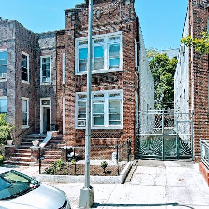 2nd image of 1213 Ward Ave