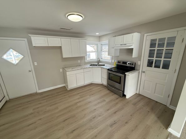 2436 Betty Ln, Flint, MI 48507