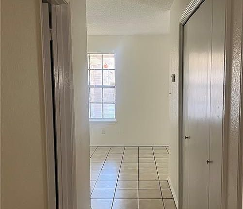 5th image of 118 Gastel Cir #6