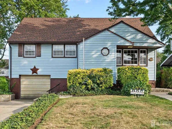 154 McGuire St, Metuchen, NJ 08840
