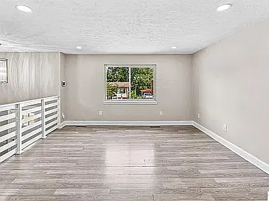 4 bed, 1800 sqft, $2,000 — Photo 1