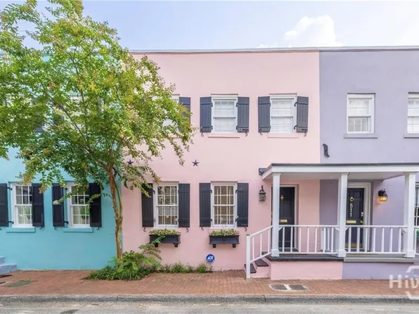 513 E Perry Street, Savannah, GA 31401